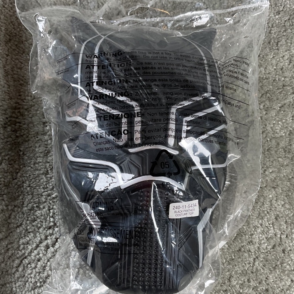 Marvel Black Panther Costume Top and Mask‎ Kids OS Black Silver 240-11-5434
